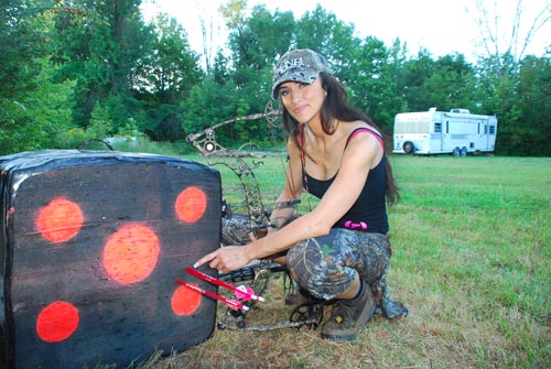 Nicole McClain on Deer & Deer Hunting Nicole McClain on Deer & Deer Hunting