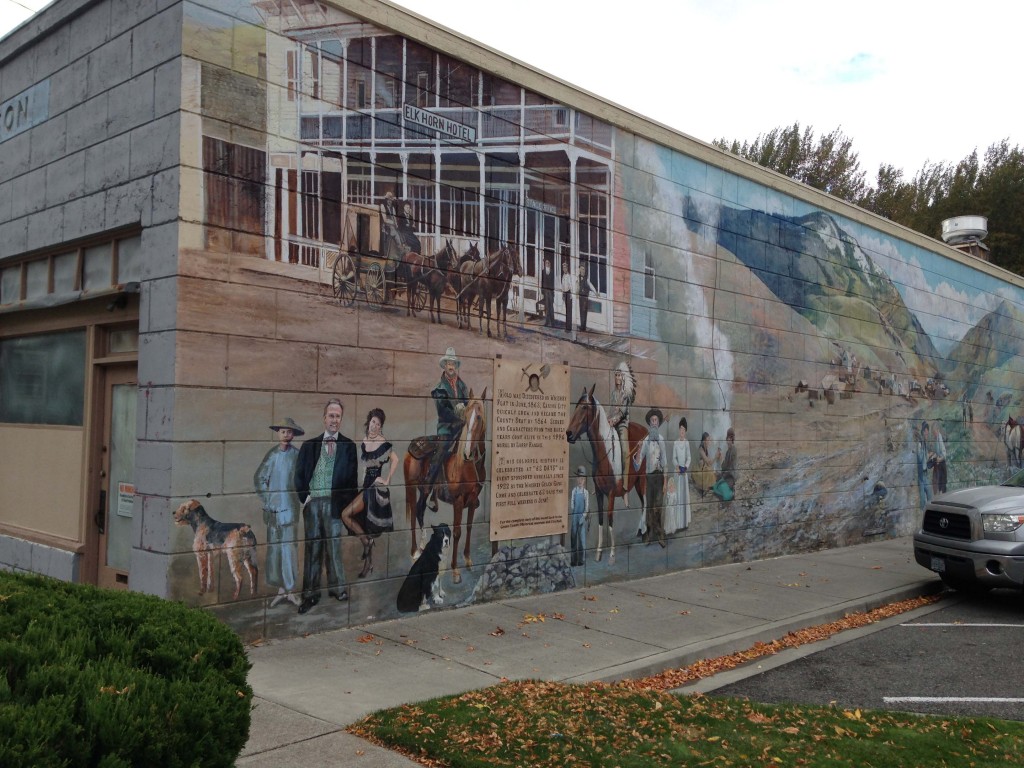 Ha. I wish I was that talented. Very cool mural on a store building near Long Creek, Oregon. Local artists used almost all of this town's buildings to create these unique views into their local history.