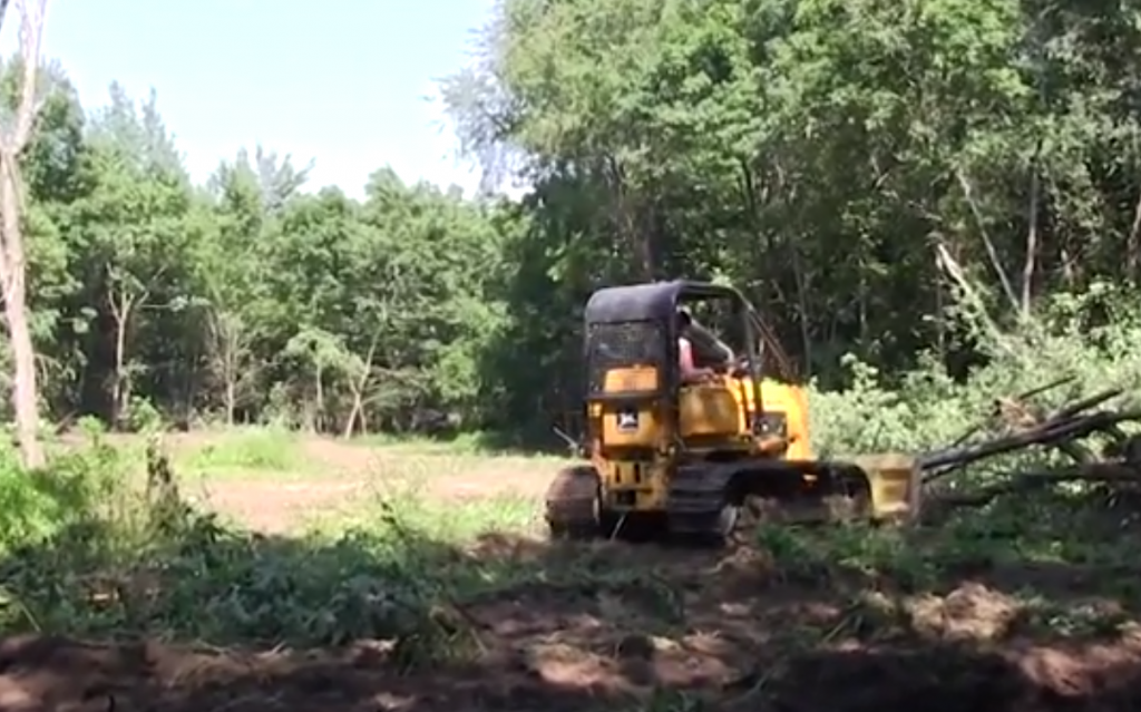 GROW EM BIG  Bulldozer for food plots6