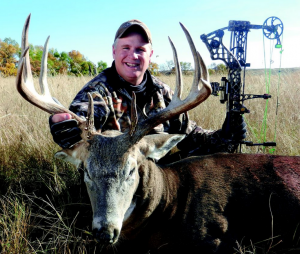 Mathews prostaffer Joel Maxfield is an avid buck hunter and loves to observe whitetail bucks from a long-distance vantage point. In his home state of Wisconsin, Joel often puts bucks to bed with a spotting scope, then plans a midday stalk. His strategy is highly successful. Here Joel poses with a Montana buck.